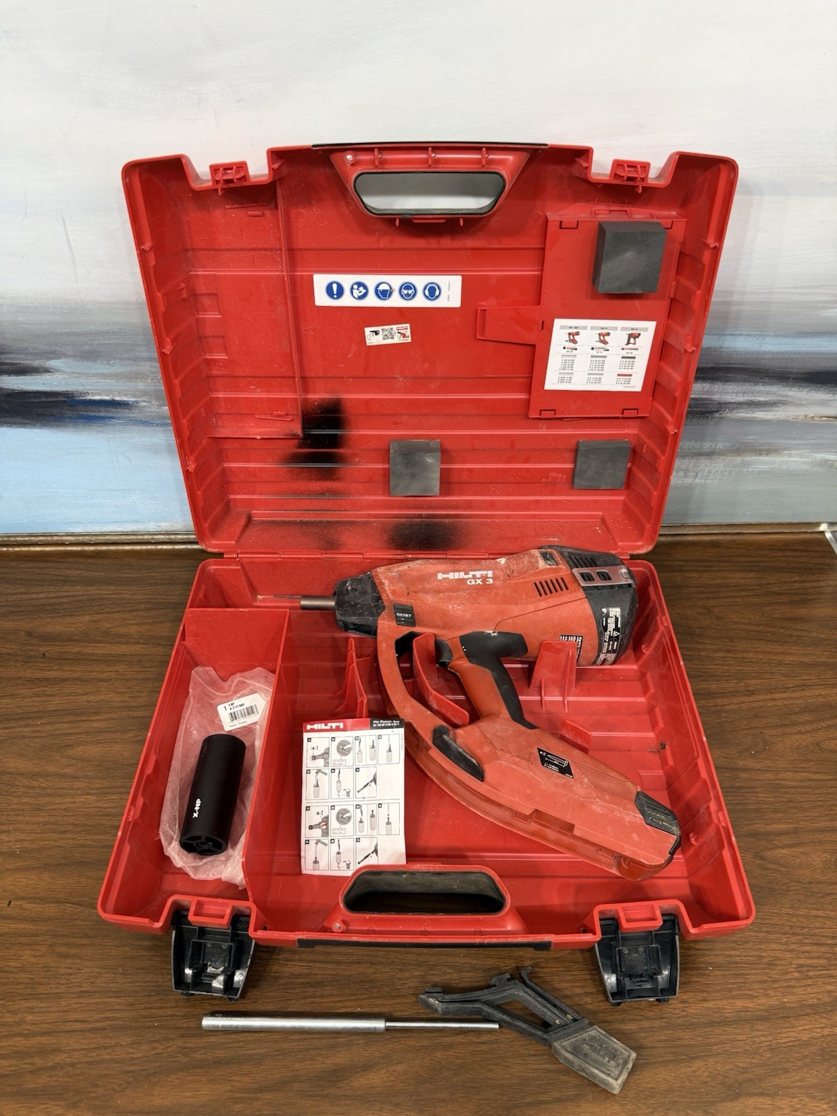 HILTI GX-3 Gas-Actuated Fastening Tool Nailer Nail Gun w Case. UNTESTED