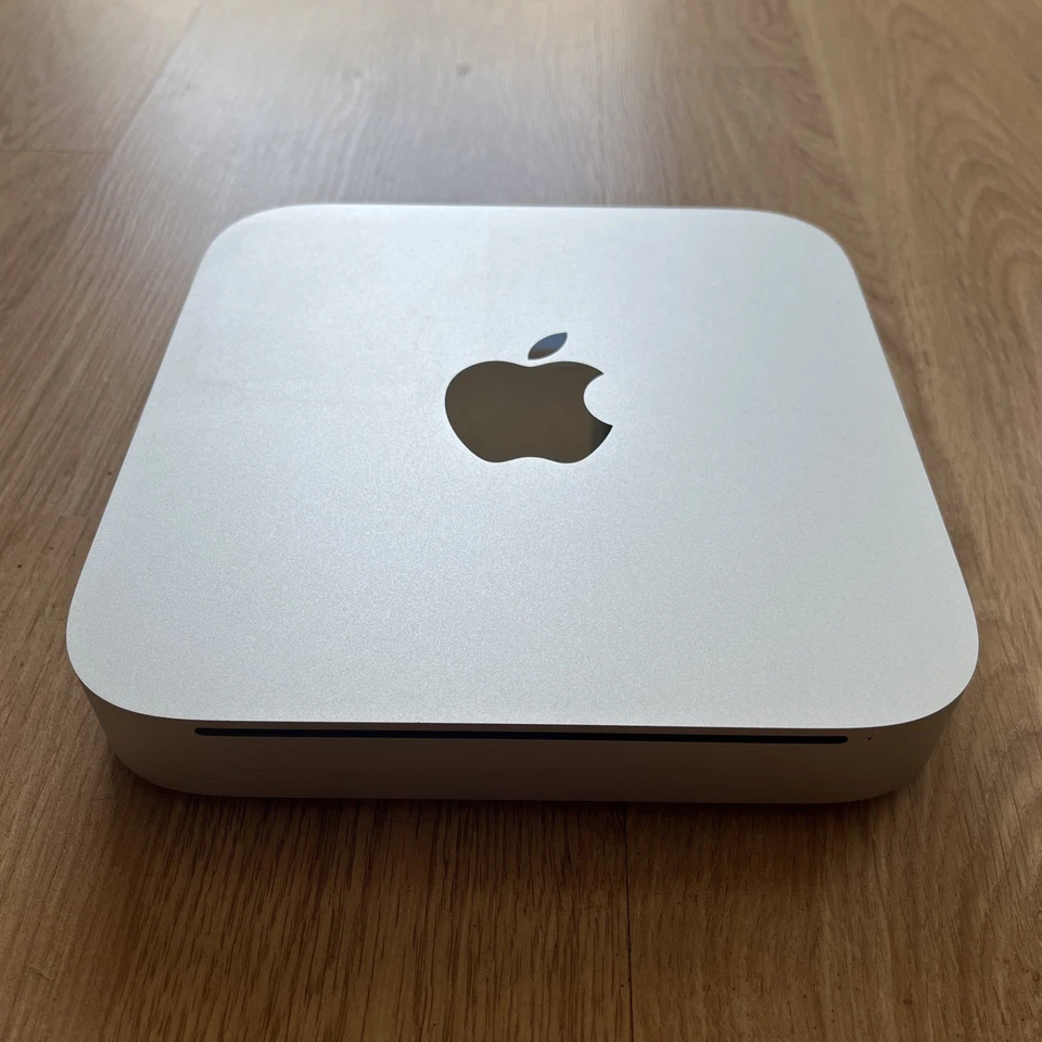 Apple Mac Mini Mid 2010 2.4 GHz Intel Core 2 Duo 16GB RAM 1TB SSD + Extras - Image 3 of 4