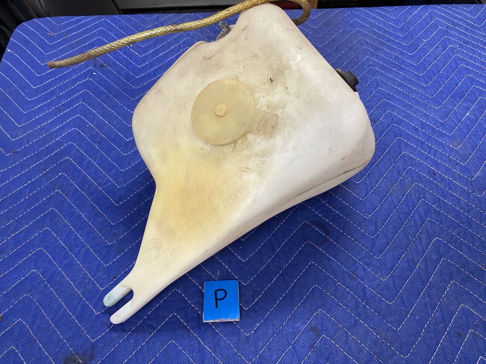 19821994 BMW E30 318i 325i Windshield Washer Fluid Reservoir 1370788