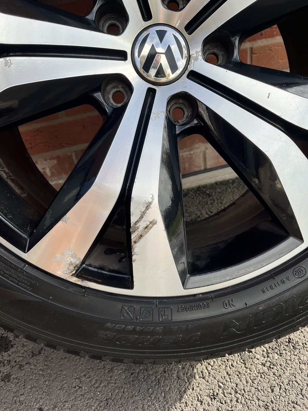 Genuine Volkswagen Alloy Wheels 20" Touareg eBay