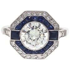 Special Women's Engagement Ring With 1.64CT Simulated Round Cut White Sapphire