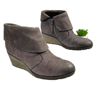 The North Face Womens Gray Bridgeton Ankle Wedge Boot Leather Side Zip Size 9