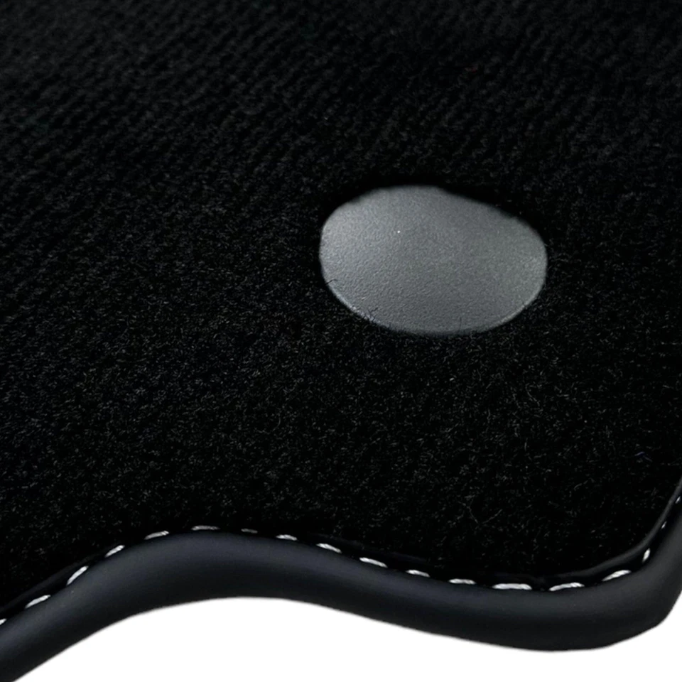 Tapetes de assoalho da marca AutoWin para Ferrari 488 Spider com couro bege Nappa - Imagem 4 de 4