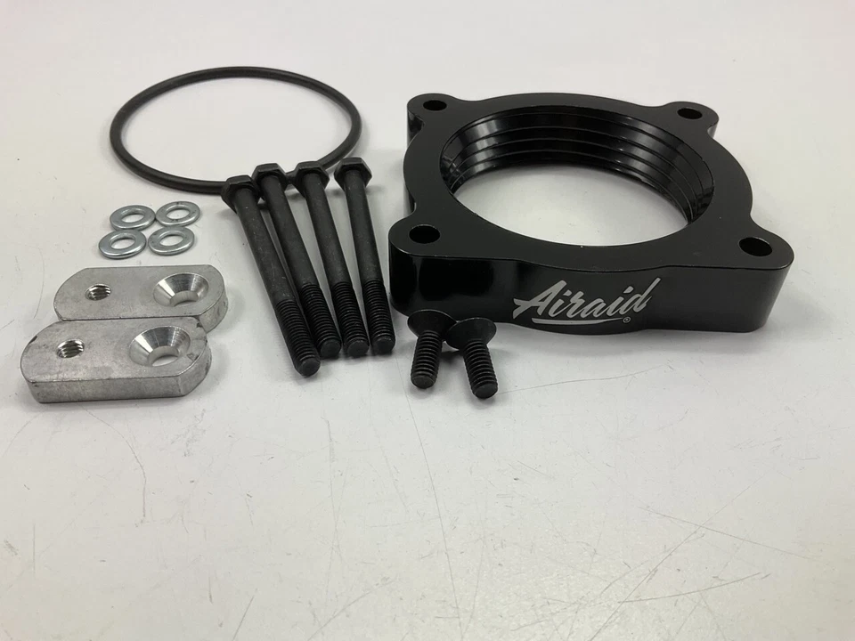 Espaciador de carrocería del acelerador Airaid 520-605 para Nissan Frontier 2005-2019 4,0 L V6 Foto 2 de 4