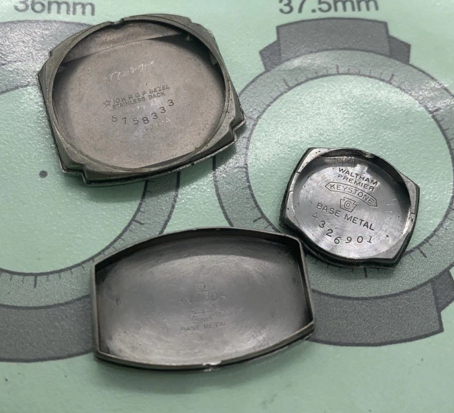 Lote de 3 respaldos de caja de reloj mecánico vintage Waltham, ancla, art déco Foto 2 de 4
