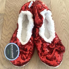 Snoozies Ballerina Bling Metallic Shine Slippers Red Sequins Size Medium 7/8 New