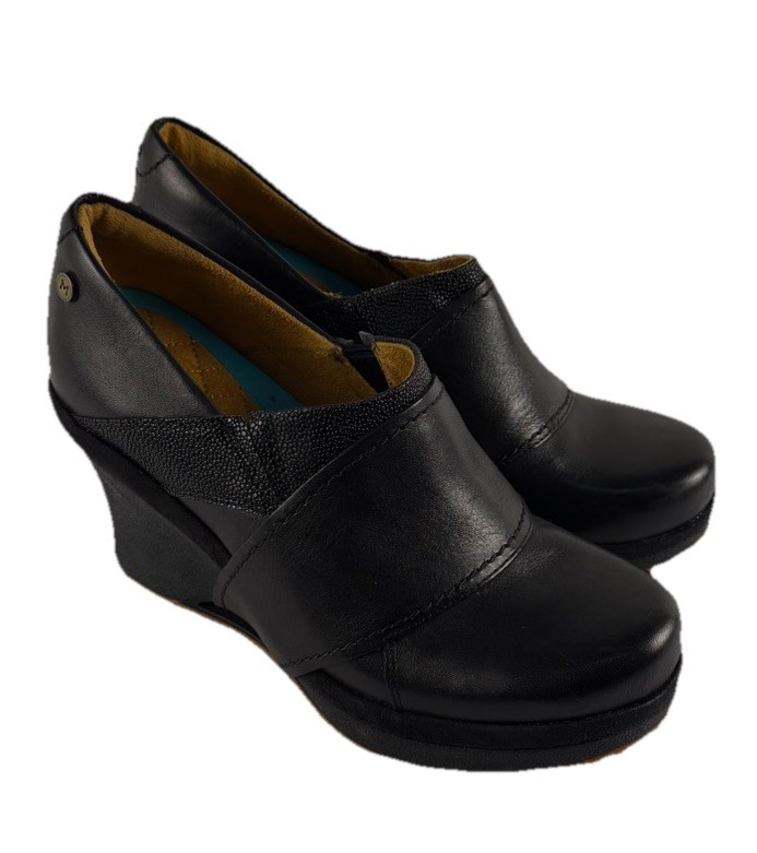 MOZO Devine Slip Resistant Wedge Platform Heels S… - image 14