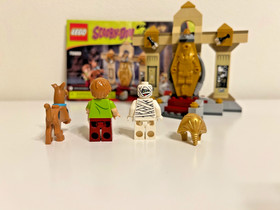 LEGO Scooby-Doo: Mummy Museum Mystery (75900) Complete with Minifigures