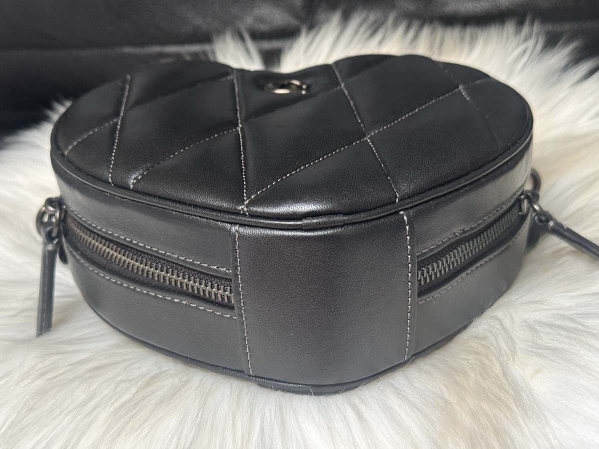NWT Coach Quilted Leather Heart Crossbody Bag With Quilting in