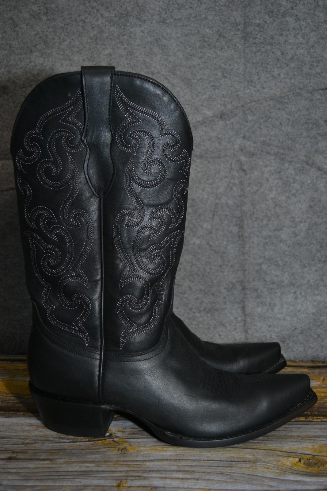 Cavender's Boots Womens 10 B Black Leather Western Cowboy Pointed Toe Mexico