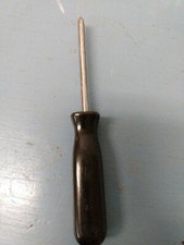 Square black handle Philips head screwdriver. Cm 