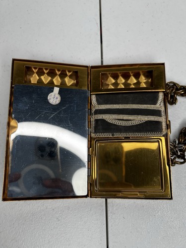 Confetti Lucite Compact Purse With Original Comb And Powder - Picture 6 of 12