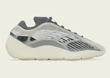 adidas Yeezy 700 V3 (Fade Salt) ID1674 SIZE 8...