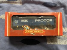 Hornby Railways 00 Gauge R.216 “Procor” Curtain Sided Van