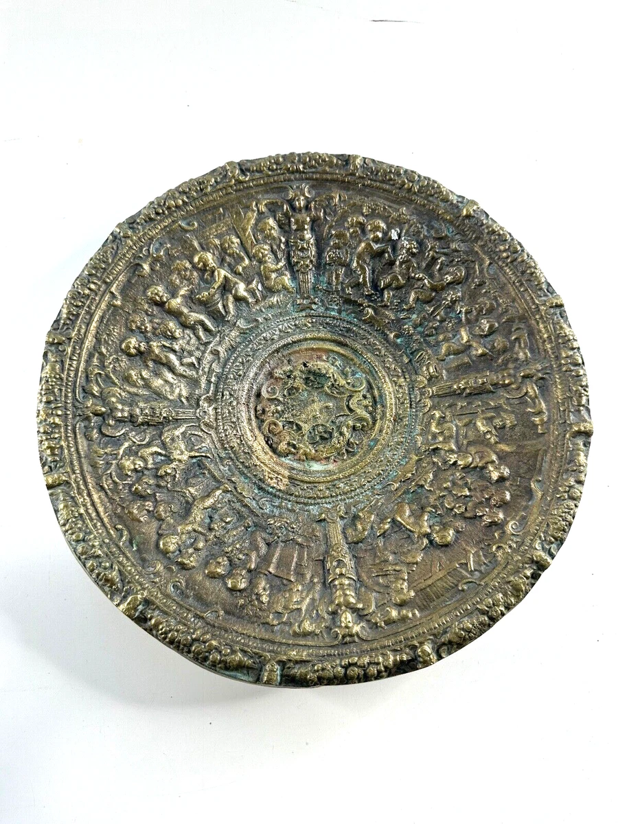 Bronze Teller Antik Religion Engel mit Blumen Italien 1900er Jahre