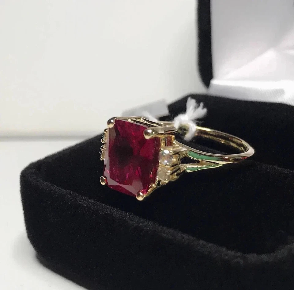5.28Ct Natural Ruby with Diamond Engagement Ring in Solid 18K Yellow Gold 6/7 - Image 4 of 4