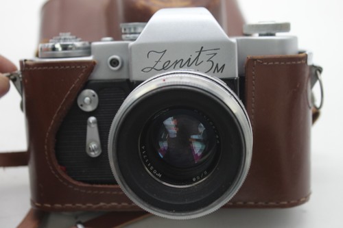 F x3 Vintage Soviet SLR Film Cameras Inc. Zenit-3M, Zenit-E, Industar 35mm Lens - Afbeelding 2 van 12