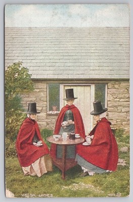 Walisische Damen in traditioneller Tracht & Hüte Teeparty Postkarte um 1908 KEVII