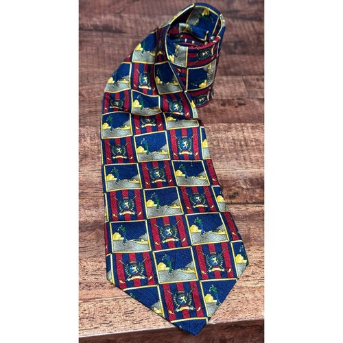 Tommy Hilfiger Silk Tie Golfer Golf Greens (57 x 4in )