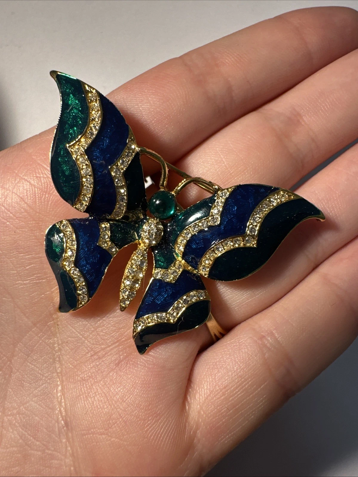 Broche Papillon, Doré, Vert Et Bleu Nacré Avec Strass Blanc Bijoux Fantaisie