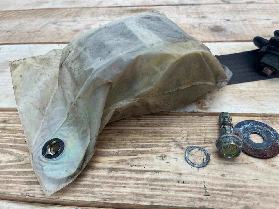 88-91 MAZDA RX7 CONVERTIBLE LADO DERECHO PASAJERO CINTURÓN RETRACTOR OEM Foto 2 de 4