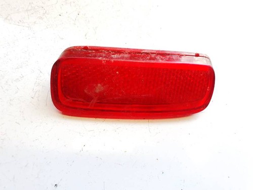 Rear light reflector
