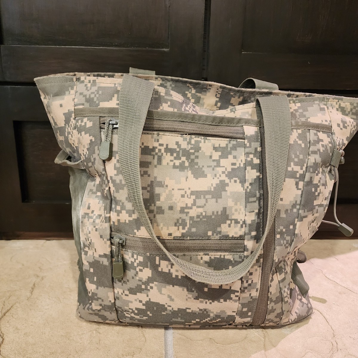 Flying Circle Digital Camo Shoulder Bag 13