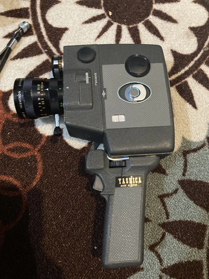 📽️🎞️Винтажная ретро кинокамера YASHICA 8UP 8 ММ 1963 с ручкой ВСЕ ПОКАЗАНО🎞️📽️ - Изображение 2 из 4