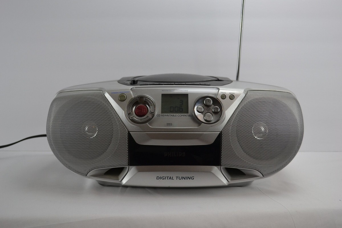 Philips Cassette CD Player Radio Boombox W/ Remote Plays Mp3