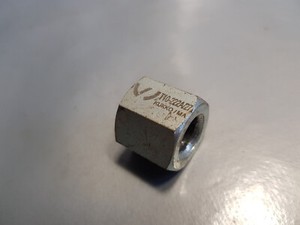 VW Audi 10-222A/27 Adapter Motorträger Motorbrücke 10-222 A Rechnung Mwst (C16)
