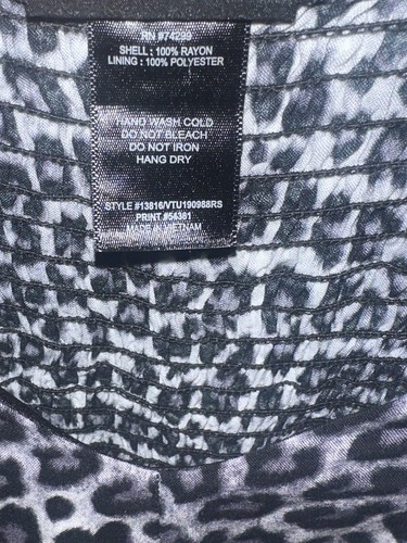 En Focus Studio Women’s Size 14 Leopard Print Gray/Black Romper / Jumpsuit - Picture 10 of 10