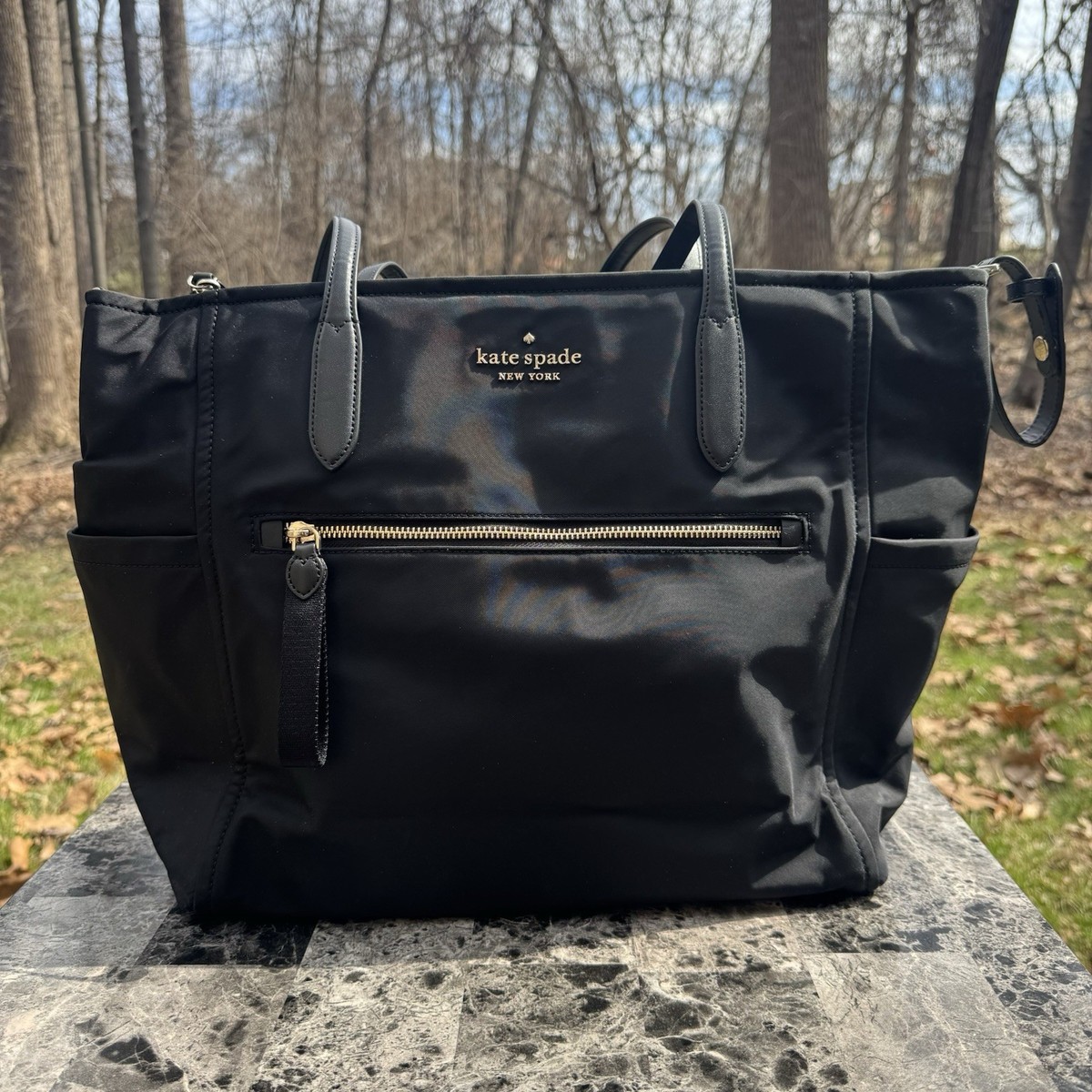 kate spade NEW YORK ブラックナイロンバッグ KATE SPADE New York Black Nylon Chelsea Medium Tote w/Crossbody