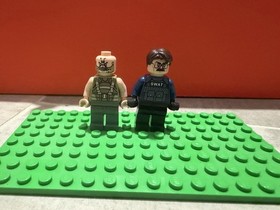 Lego DC Commissioner Jim Gordon 76001 Super Heroes and Bane Lot
