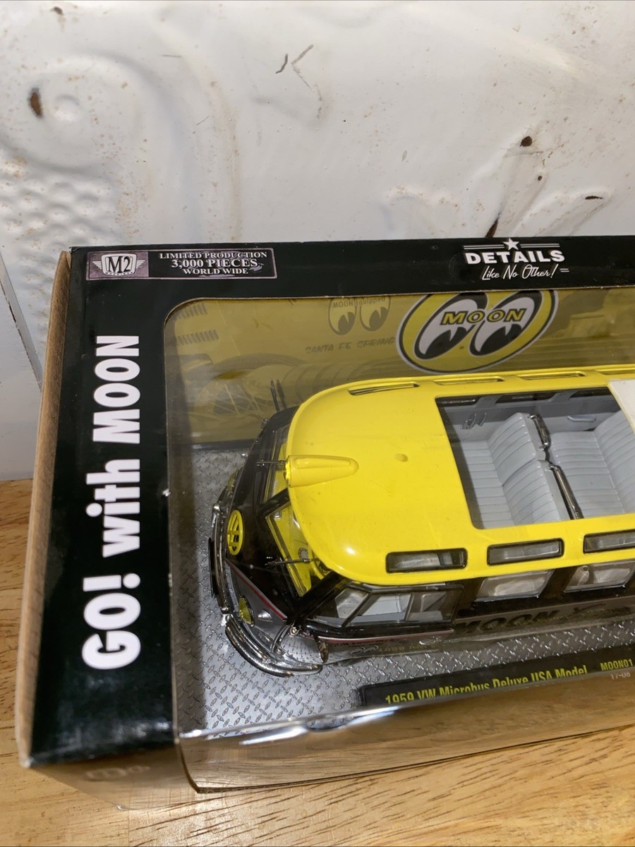 M2 MACHINES MOON EQUIPPED 1959 VW MICROBUS DELUXE USA MODEL