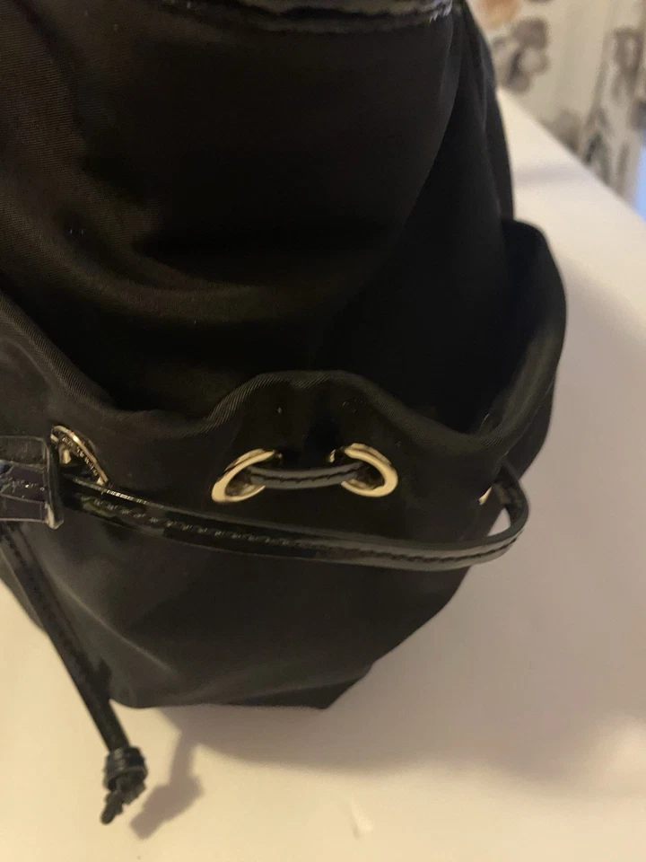 Bolsa de pañales para bebé Kate Spade negra Foto 3 de 4