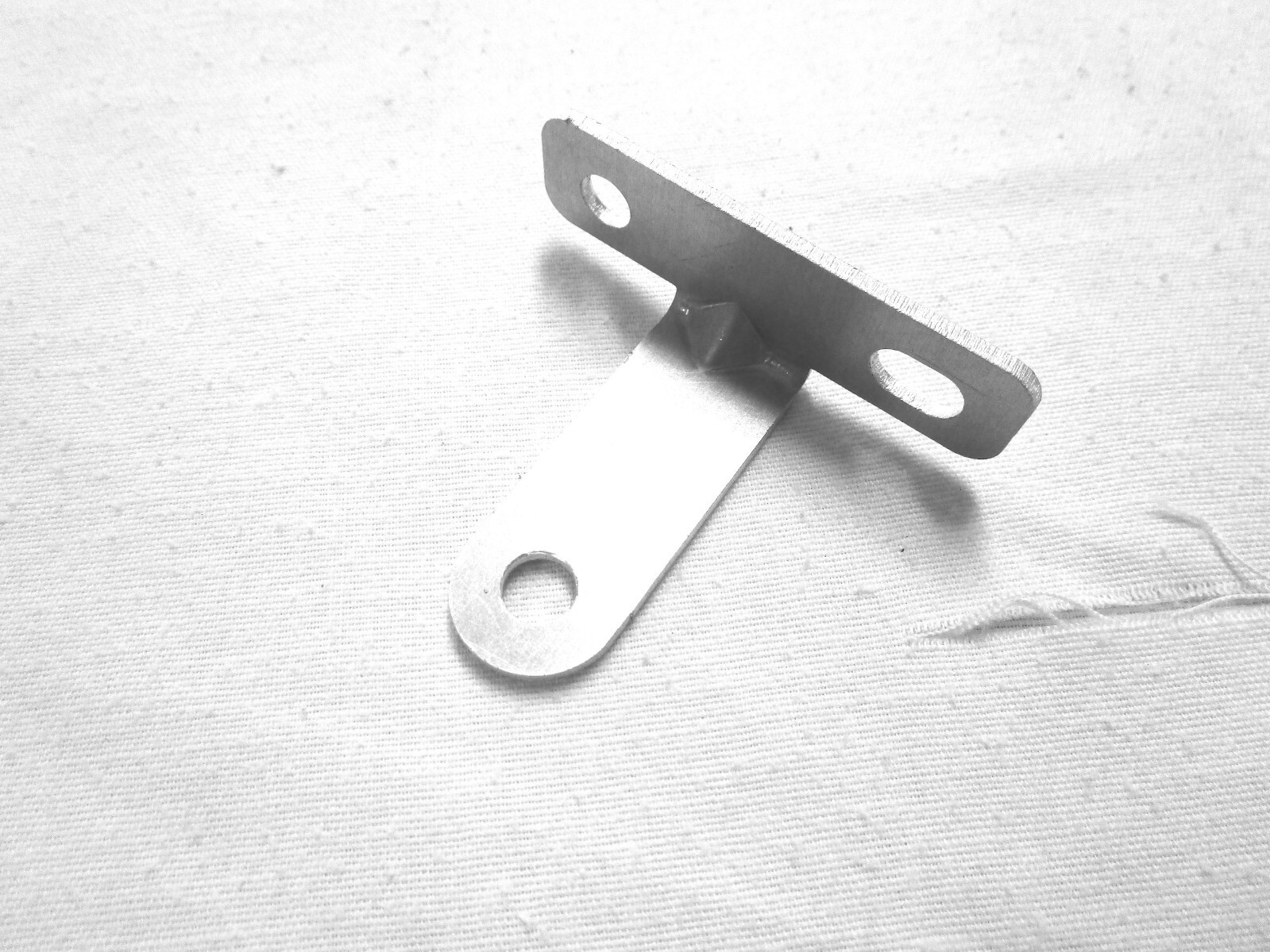 2005,2006 FORD GT SUPERCAR BULK HEAD TRIM PANEL ATTACHMENT SUPPORT BRACKET 05/06