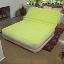 adjustable dual headrest airbed