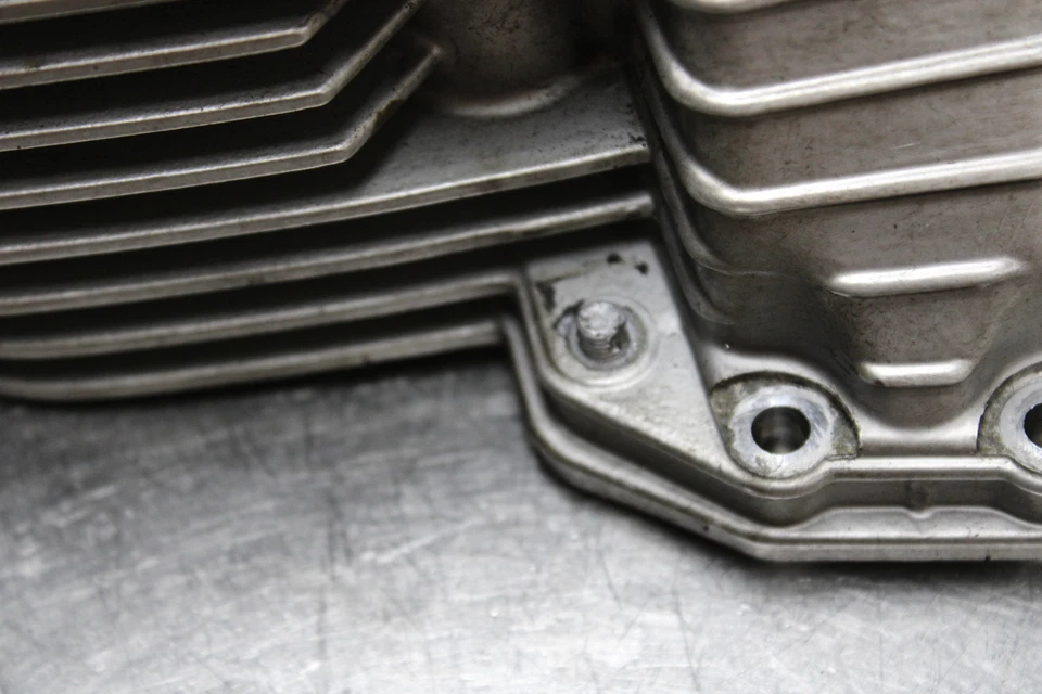 98-05 BMW R1100S Engine Motor Cylinder Head LEFT - Изображение 4 из 4