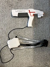 LASER X LASER GAME SET PLASTIC WHITE TOY GUN (FULL WORKING ORDER SEE IMAGES)
