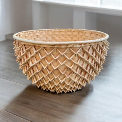 Superbly Crafted Woven Point Basket