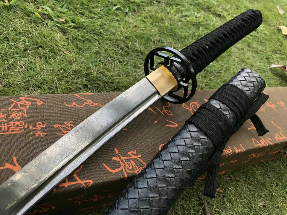 ESPADA KATANA SAMURAI JAPONESA HECHA A MANO DAMASCO ACERO DOBLADO ESPIGA COMPLETA AFILADA Foto 3 de 4