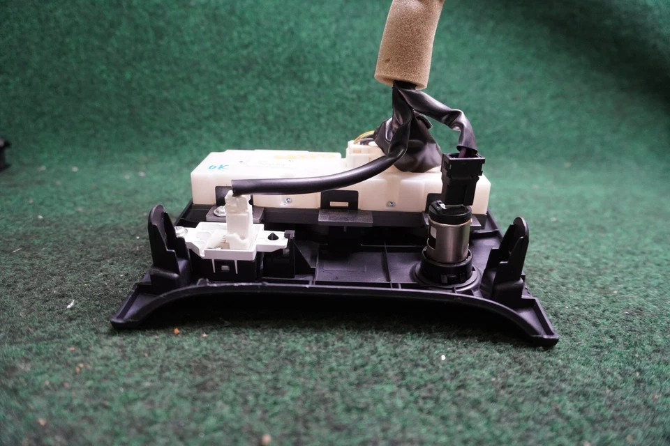 2012 NISSAN ROGUE AC Control OEM 275001VL0C - Image 4 of 4