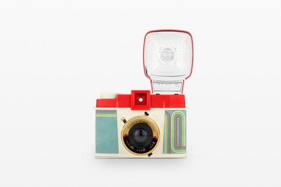 LOMOGRAPHY Diana F+ e Flash 10 Years Anniversary