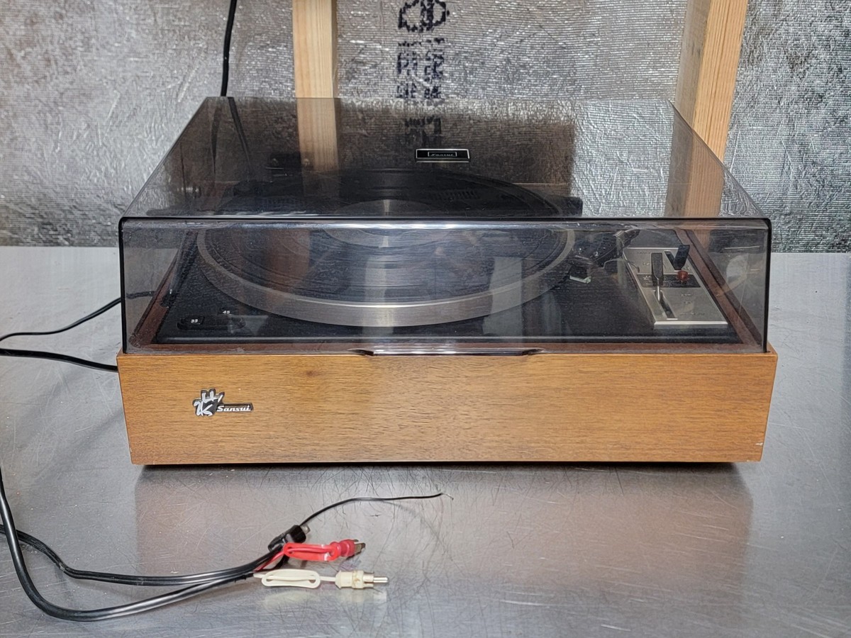 Beautiful Vintage Sansui SR-2050C Belt Drive Manual Turntable