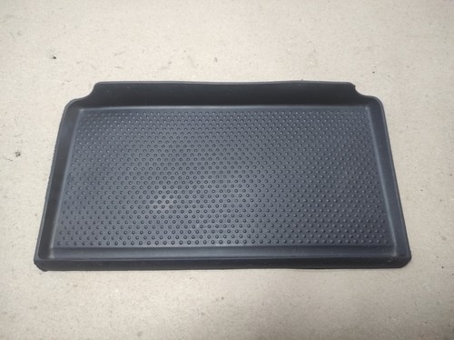 112] VW Innenraum Gummimatte Mittelkonsole PASSAT Variant B5  3B0858169B