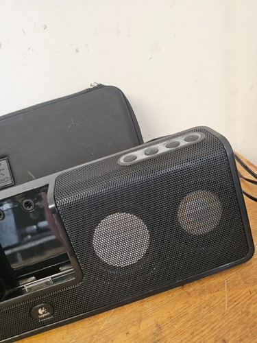 Logitech - MM50 - Portable Speaker System iPod Dock Black + PSU and Carry Bag - Picture 11 of 24