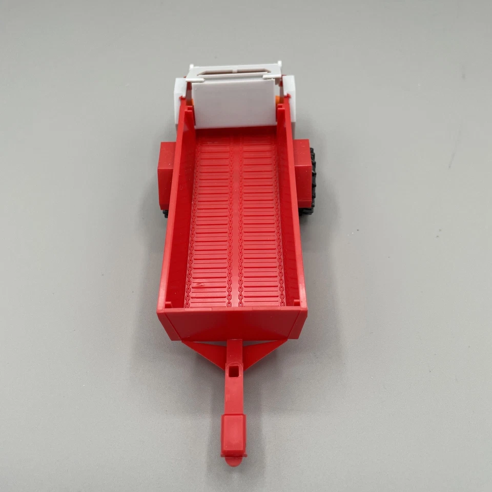 Vintage IGRA Plastic Zetor RUR-5 Muckspreader  Czech model  for Zetor CR 120 45 - Image 4 of 4