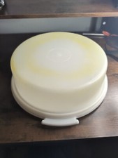 VTG 80s Tupperware Pie Cake Keeper Carrier 719 White Stained