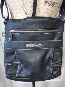 black purse with pockets