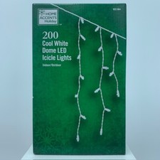 Home Accents Holiday 200 Cool White Dome LED Icicle Lights Indoor / Outdoor